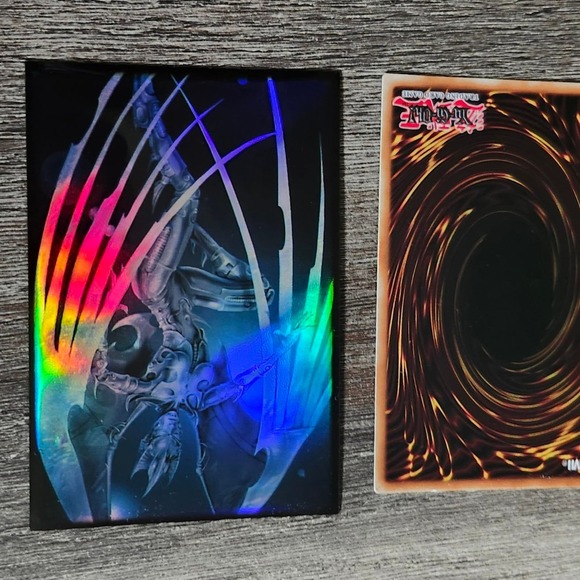 2 Red Eyes B. Dragon-Vintage Red Eyes Black Dragon LIMITED EDITION SECRET RARE - Picture 6 of 6